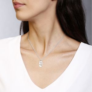 Colar casual Y-O-U + M-E = L-O-V-E