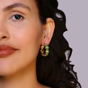 Argola Esmaltada Com Zircônias