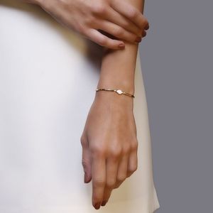 Pulseira de Cordão com Búzio