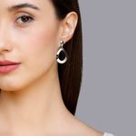 Brinco-casual-liso-vazado