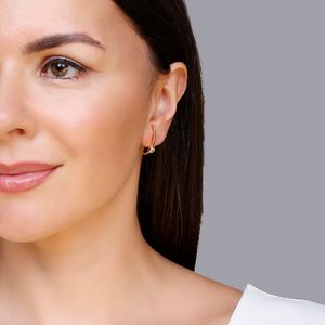 Ear Hook Liso em Zircônia