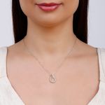 Colar-com-pingente-torcido-