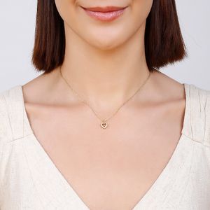Colar com pingente de coração