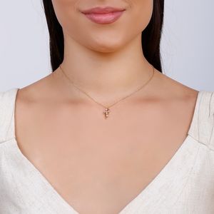 Colar com Pingente de Crucifixos