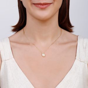 Colar com pingente de pérola