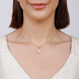 Colar com Pingente em Zircônias