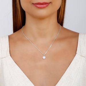 Colar com Pingente de Coração