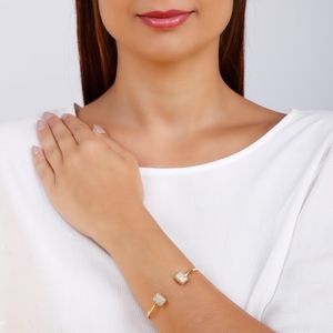 Pulseira com Detalhes Cravejados