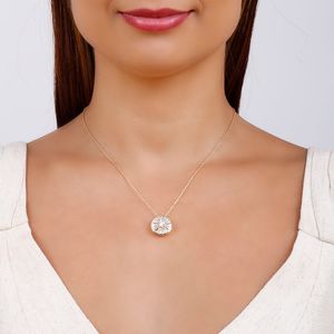 Colar com Pingente em Zircônias