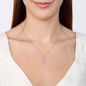 Colar com Pingente Vazado