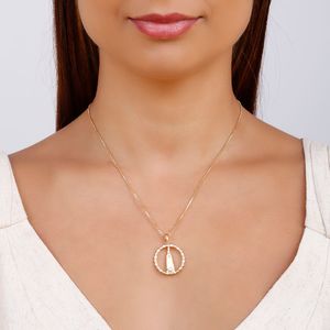 Colar com Pingente de Nossa Senhora de Fátima