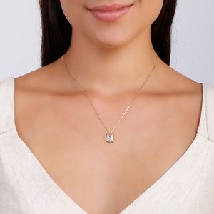 Colar com Pingente em Zircônia