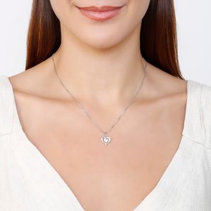 Colar com Pingente de Coração