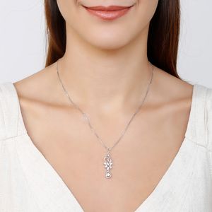 Colar com Pingente Trabalhado