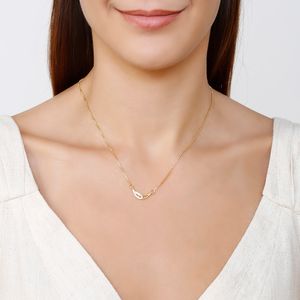 Colar com Detalhe Vazado
