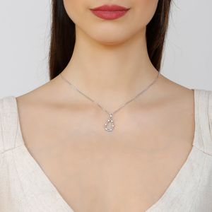 Colar com Pingente Gota