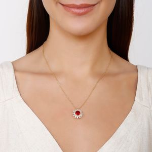 Colar com Pingente em Zircônias