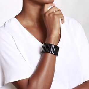 Pulseira de Acrilico com Elástico