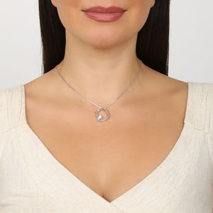 Colar com Pingente Vazado