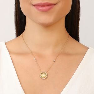 Colar com medalha de São Bento