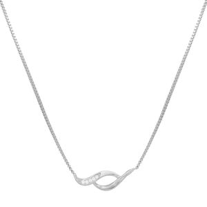 Colar com Detalhe Cravejado