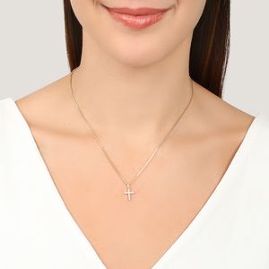 Colar com Pingente de Crucifixo