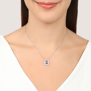 Colar com Pingente em Zircônias